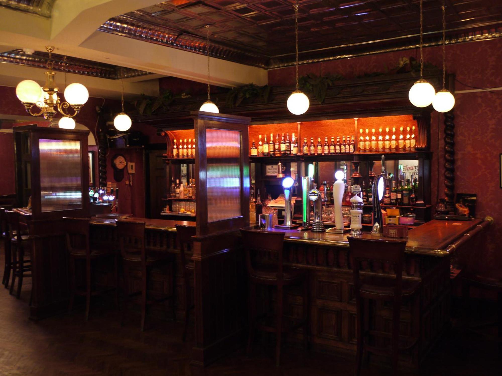 Hearns Hotel Clonmel Esterno foto