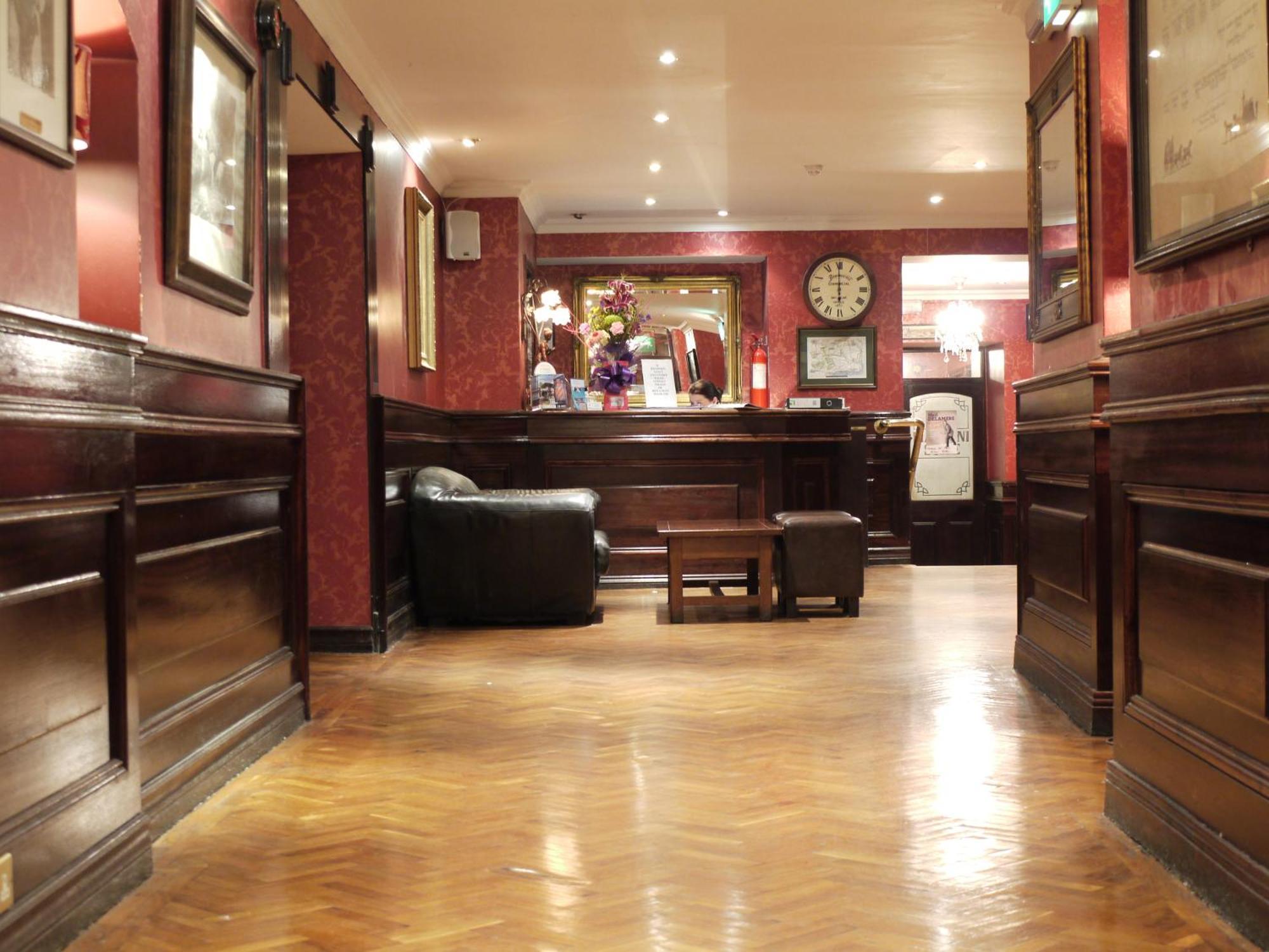 Hearns Hotel Clonmel Esterno foto
